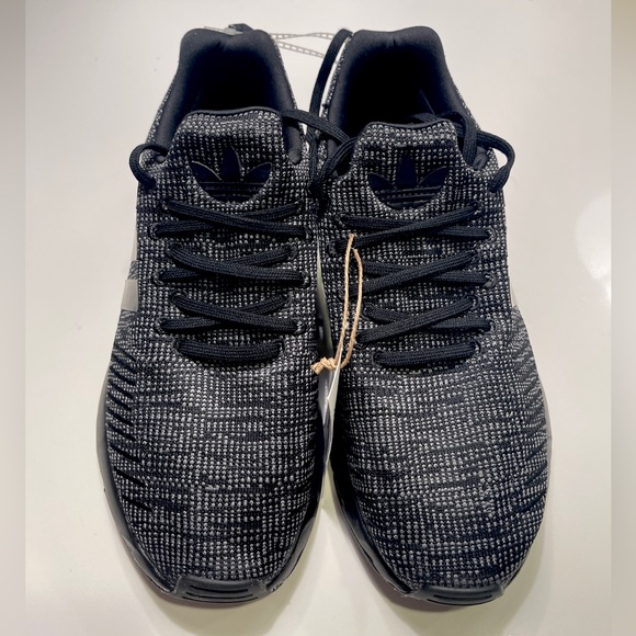 NWT ❤️🔥 JUST IN ❤️🔥Juniors ADIDAS SWIFT RUN 22 SHOES Size 7 - Picture 6 of 11